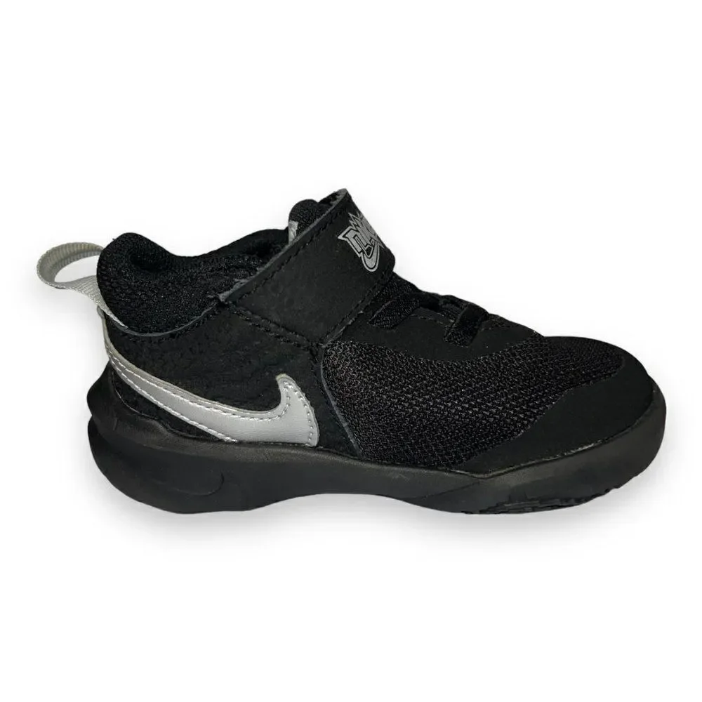 Nike Team Hustle D10 Black /‎ Silver CW6737-004 Toddler 7